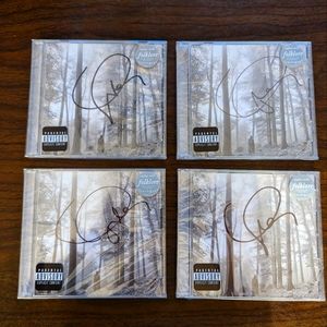 **SOLD** TAYLOR SWIFT Signed Autographed Authentic FOLKLORE CD